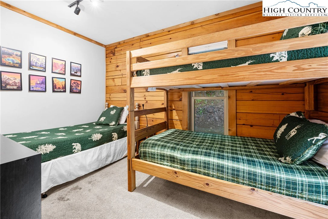 Image number 6 for the current listing