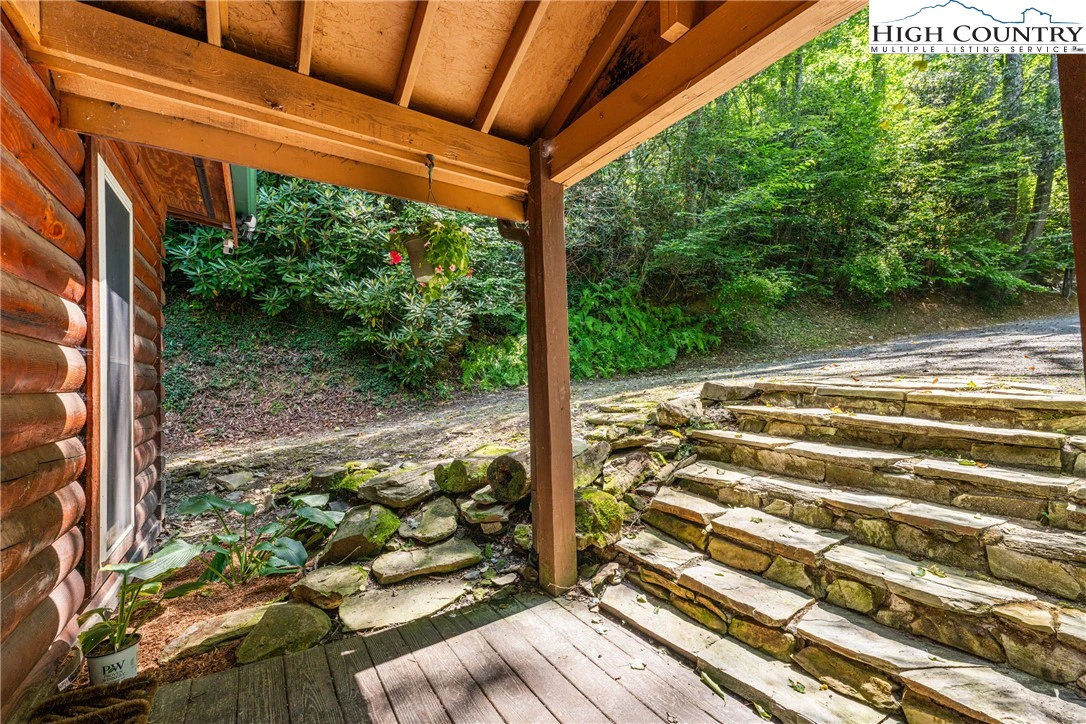 Image number 8 for the current listing