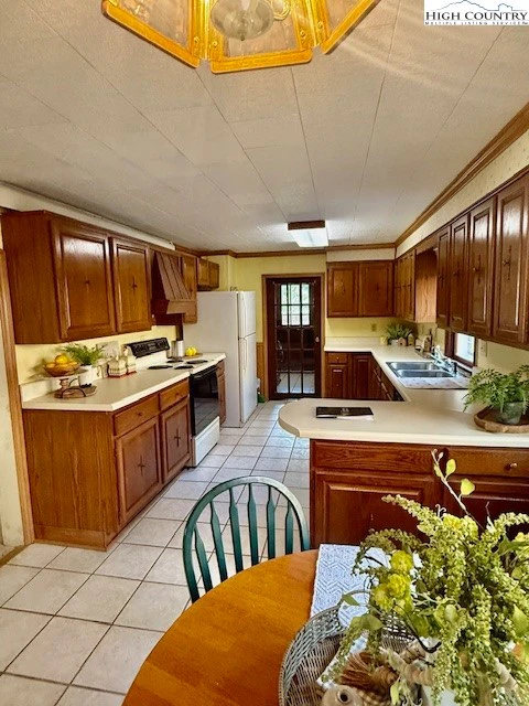 Image number 11 for the current listing