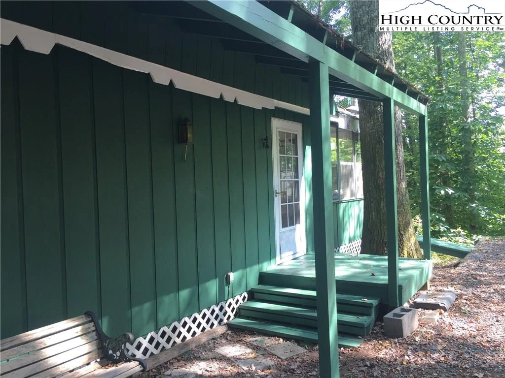 Image number 10 for the current listing