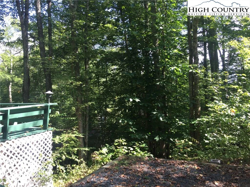 Image number 6 for the current listing