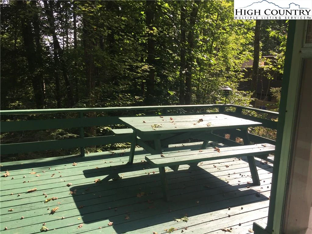 Image number 5 for the current listing