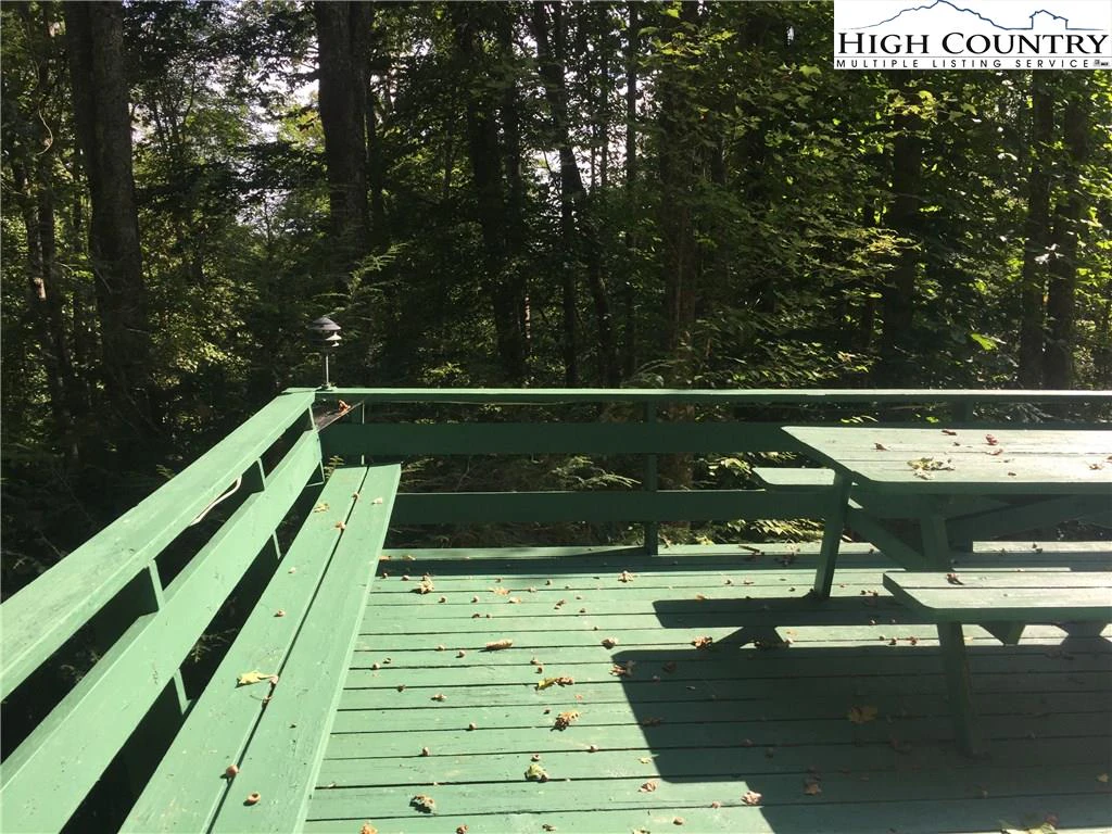 Image number 4 for the current listing