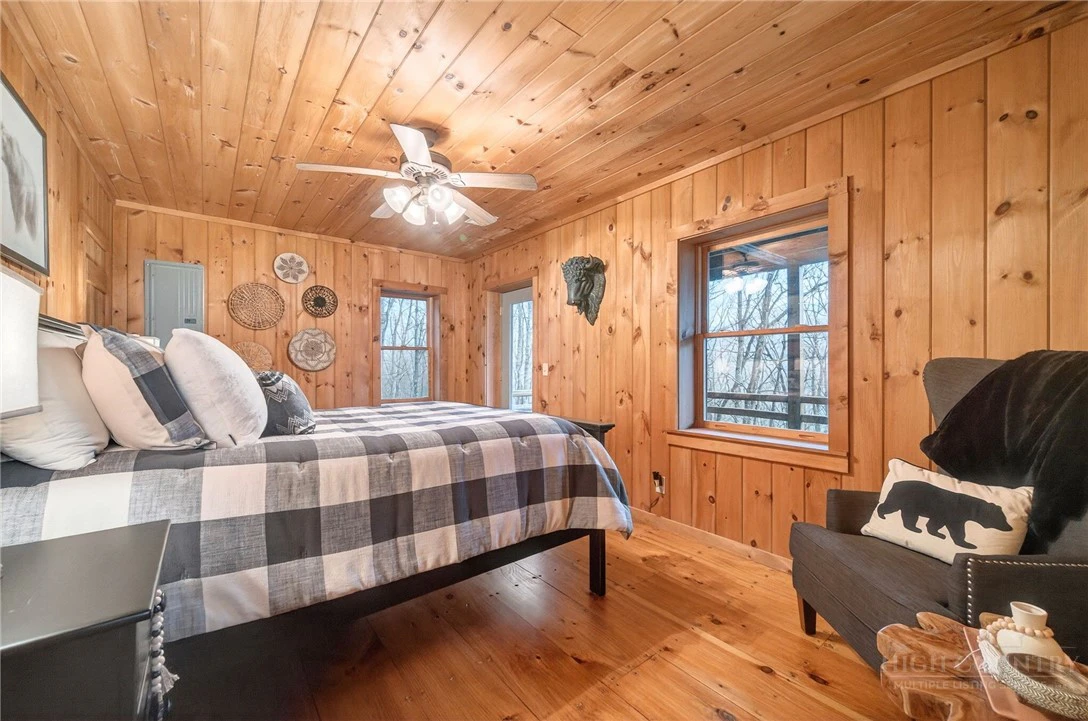 Image number 5 for the current listing