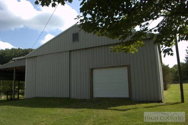 Image number 13 for the current listing
