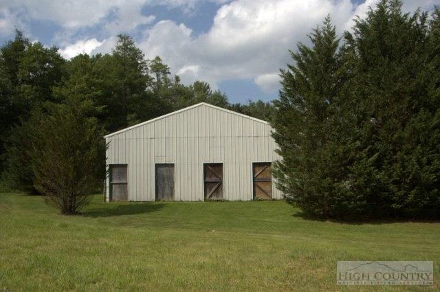Image number 12 for the current listing