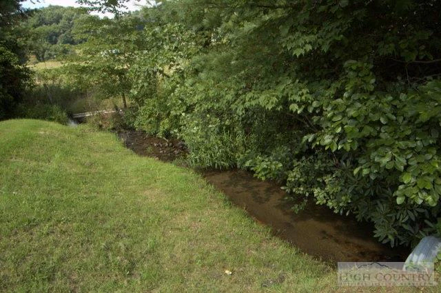 Image number 11 for the current listing