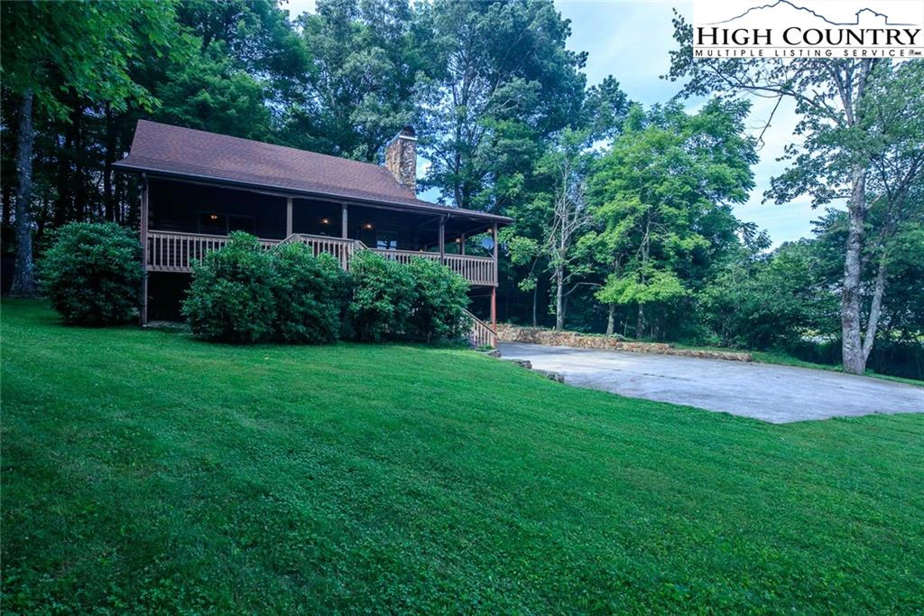 Image number 3 for the current listing