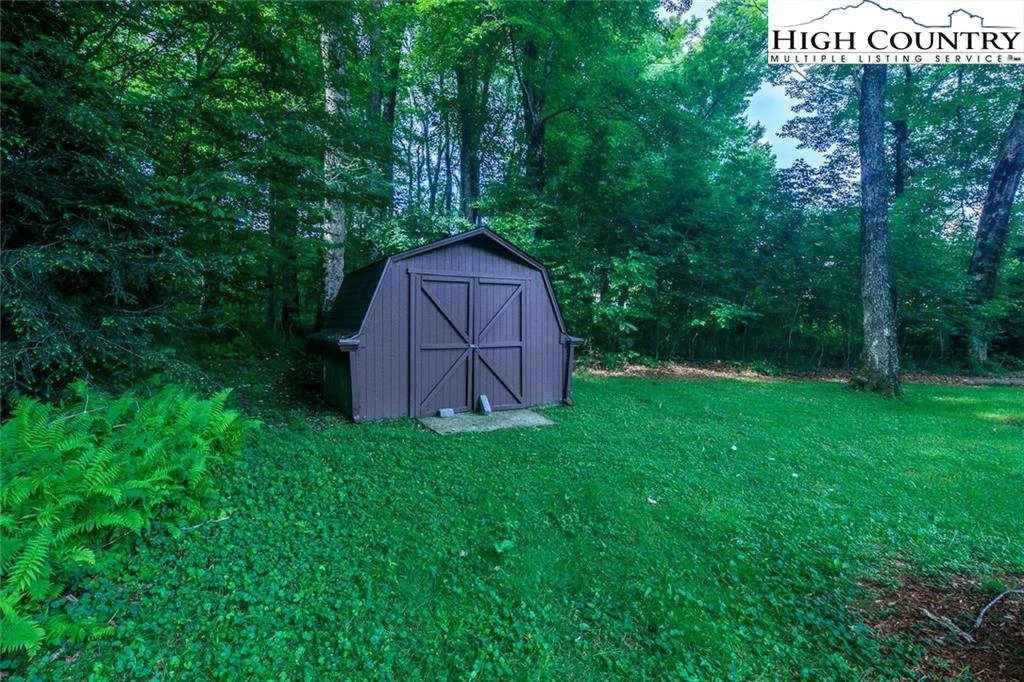 Image number 5 for the current listing