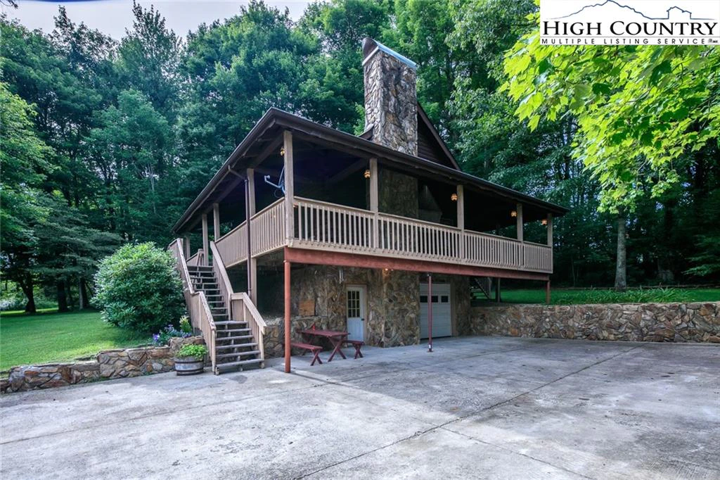 Image number 8 for the current listing