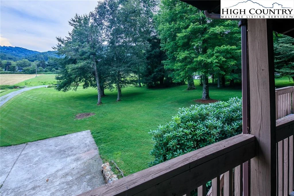 Image number 10 for the current listing
