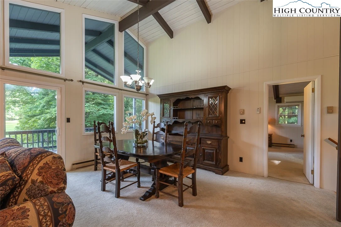 Image number 15 for the current listing