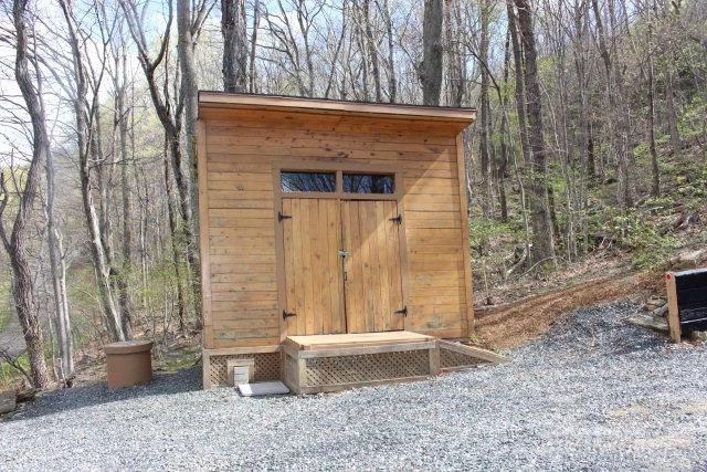 Image number 12 for the current listing
