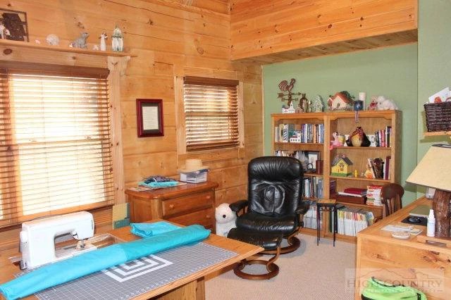 Image number 3 for the current listing