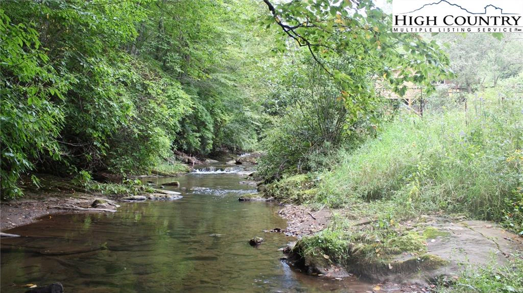 Image number 11 for the current listing