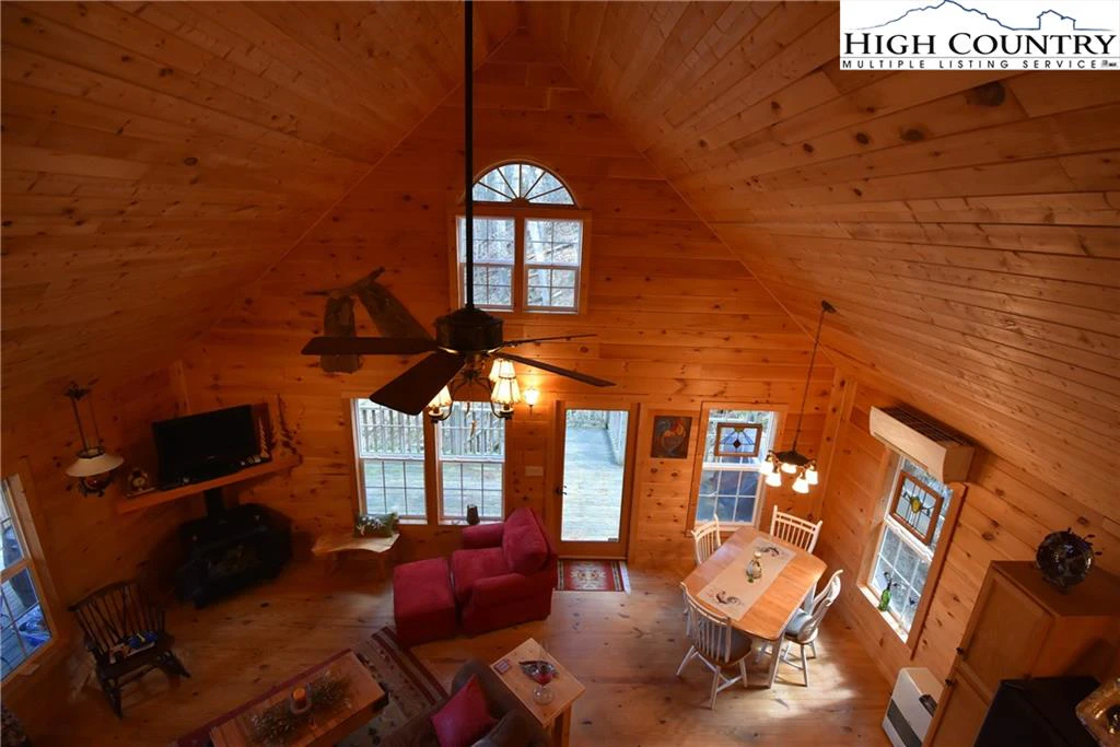 Image number 8 for the current listing
