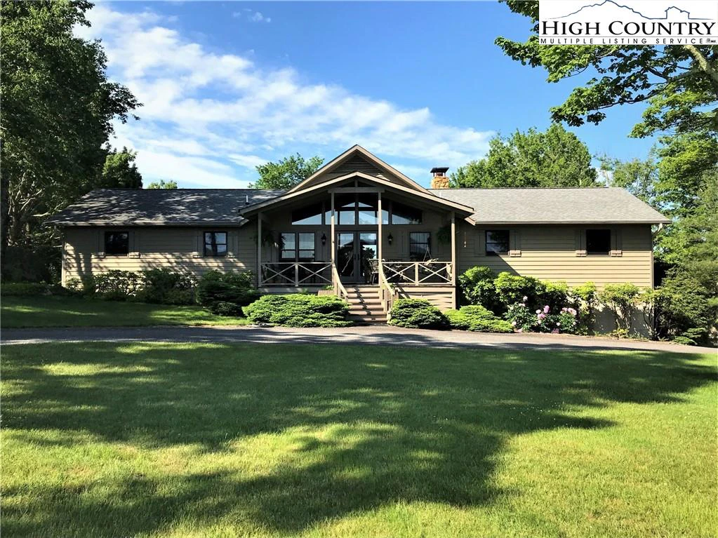 Image number 1 for the current listing