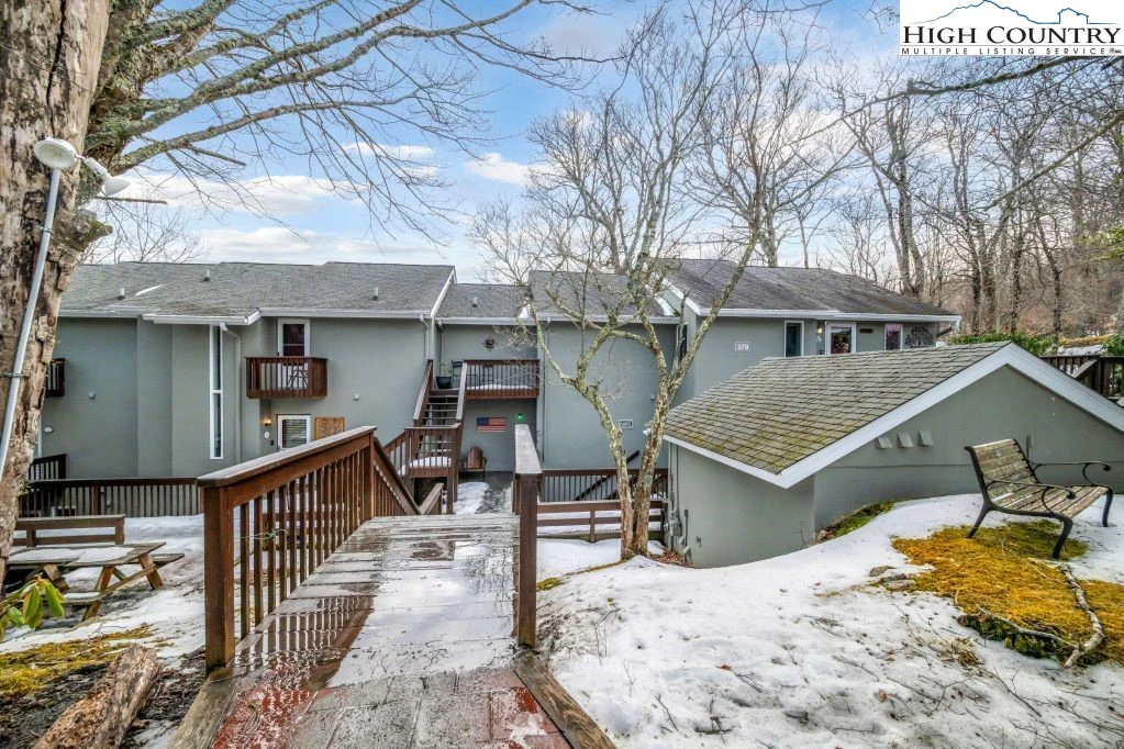 Image number 5 for the current listing