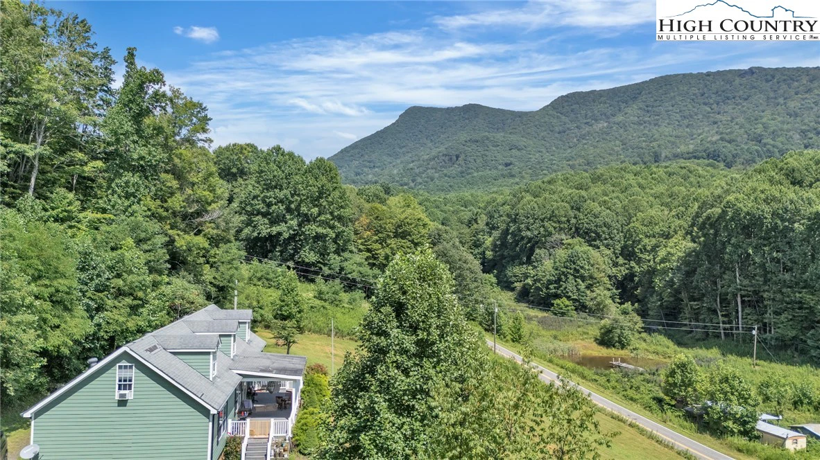 Image number 21 for the current listing