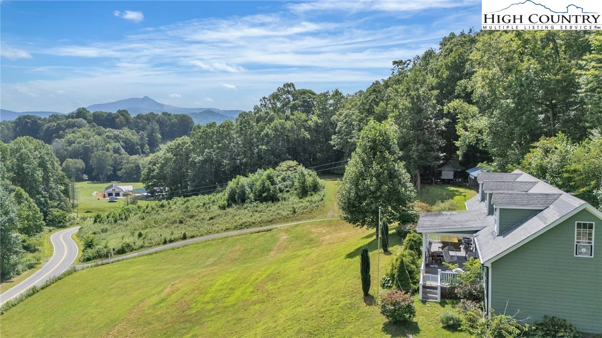 Image number 13 for the current listing