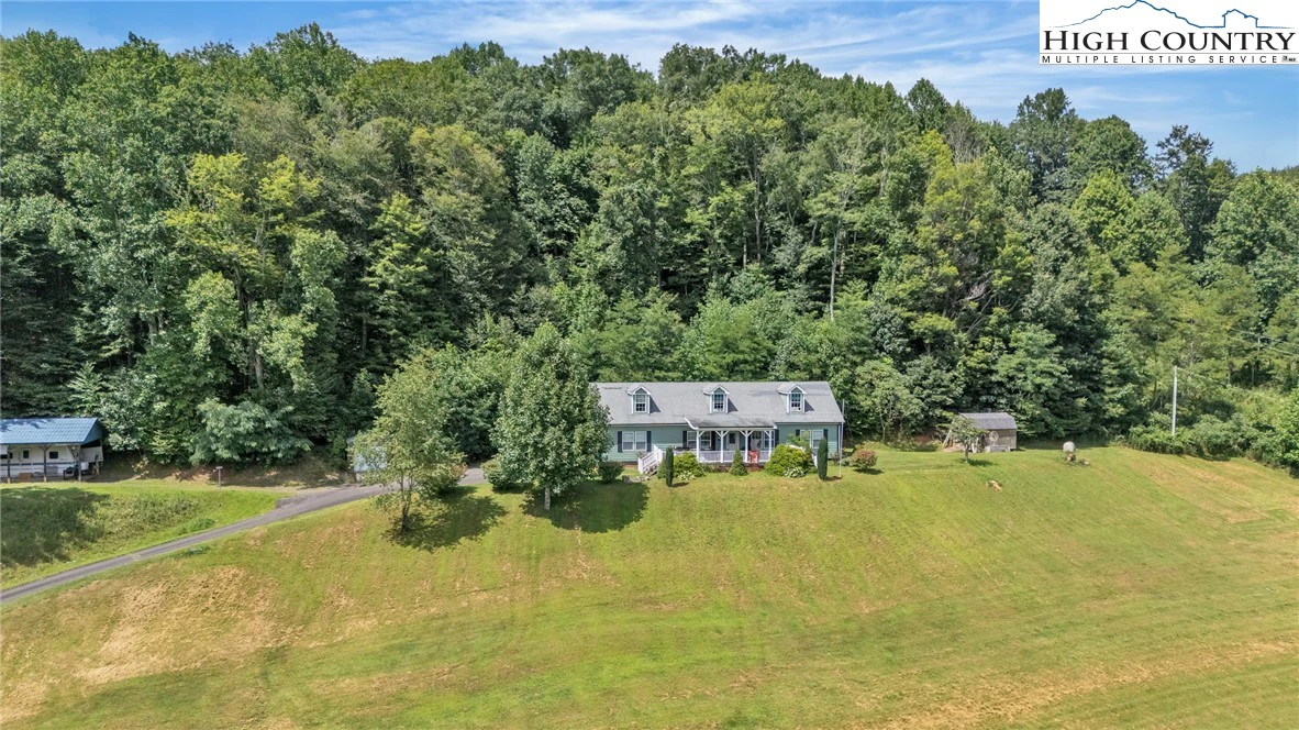 Image number 1 for the current listing