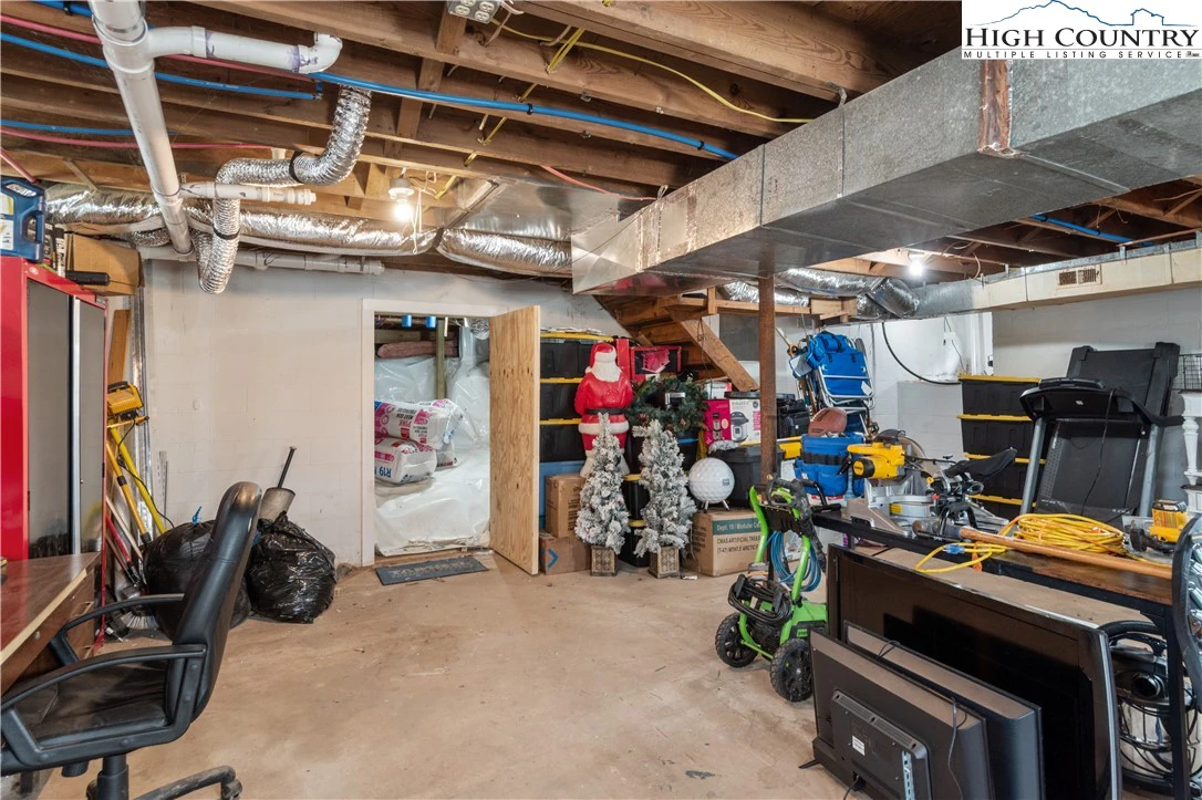 Image number 2 for the current listing