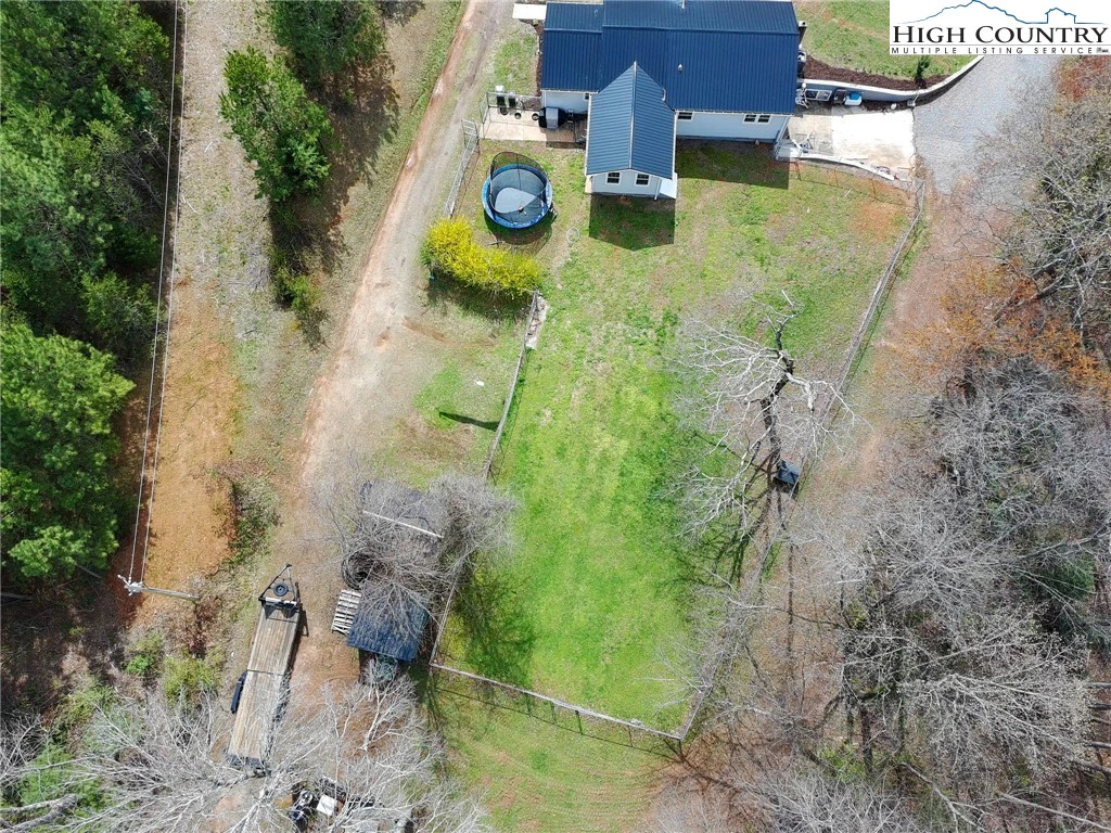 Image number 18 for the current listing