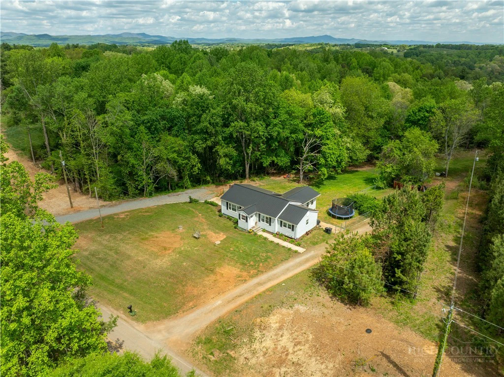 Image number 20 for the current listing