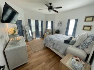 Image number 4 for the current listing