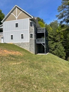 Image number 14 for the current listing