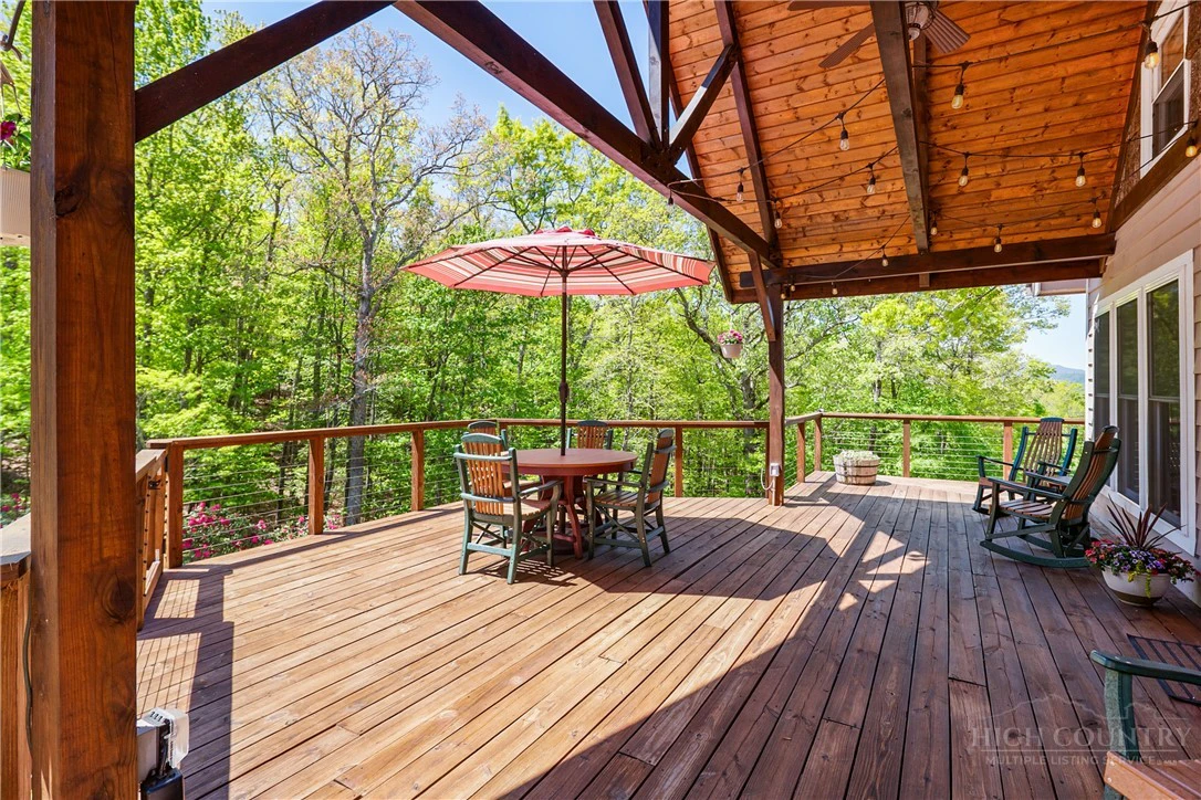 Image number 8 for the current listing