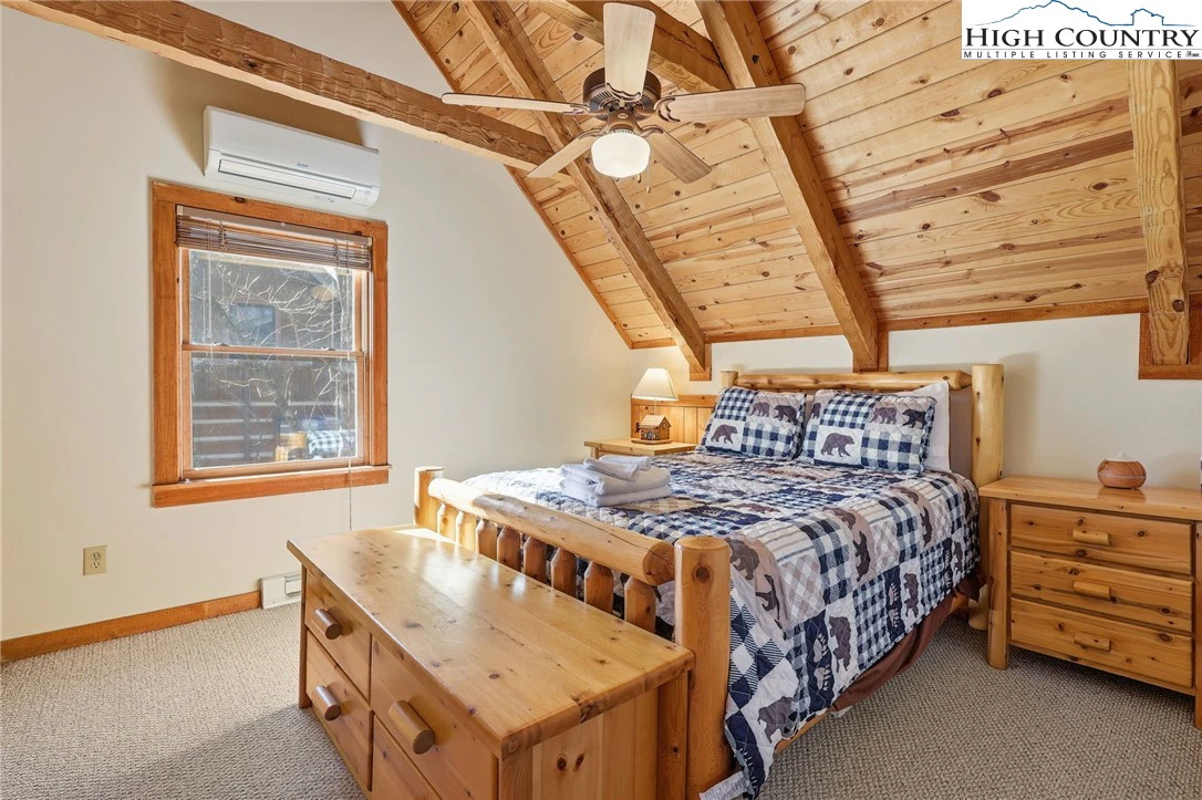 Image number 3 for the current listing