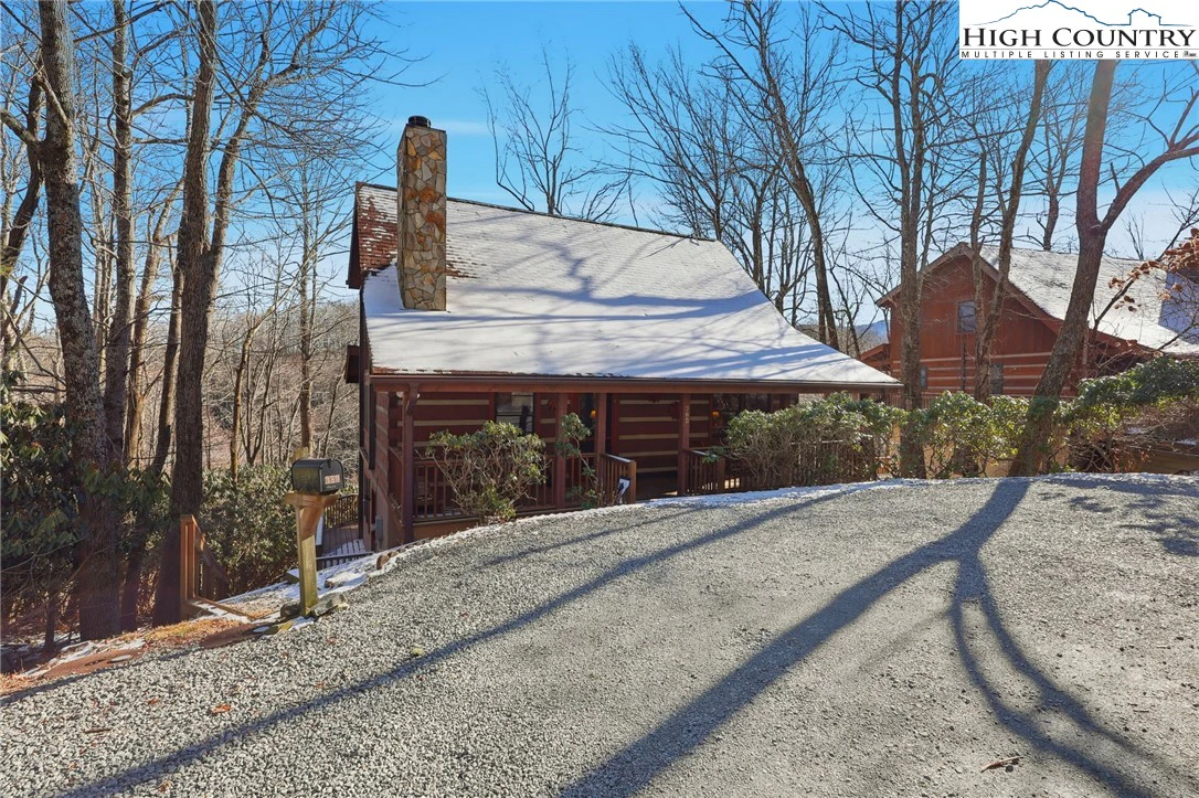 Image number 31 for the current listing