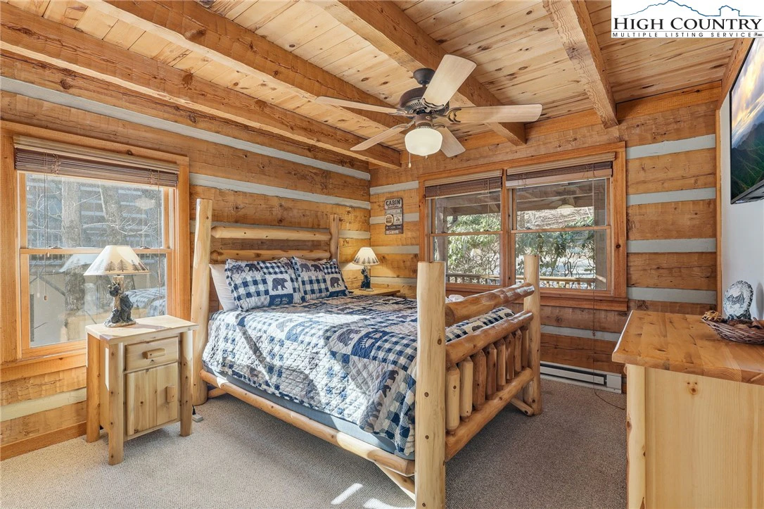Image number 16 for the current listing