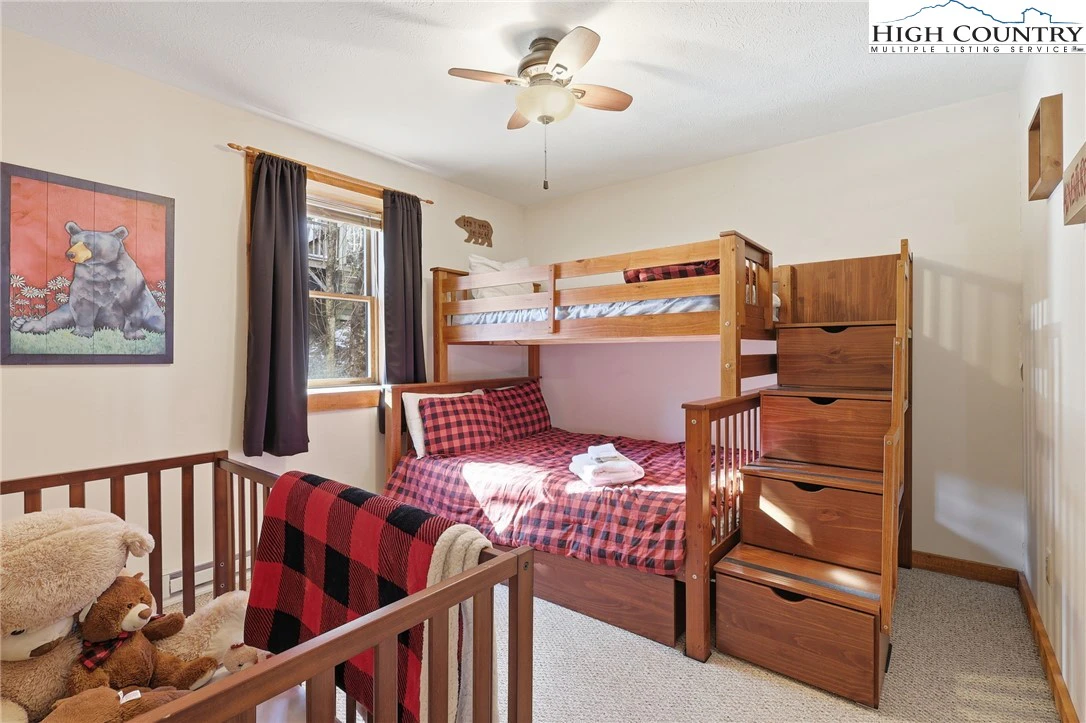 Image number 20 for the current listing