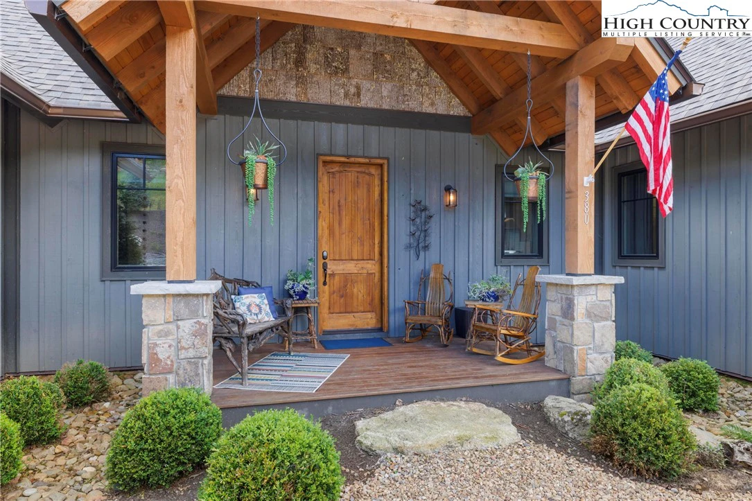 Image number 20 for the current listing