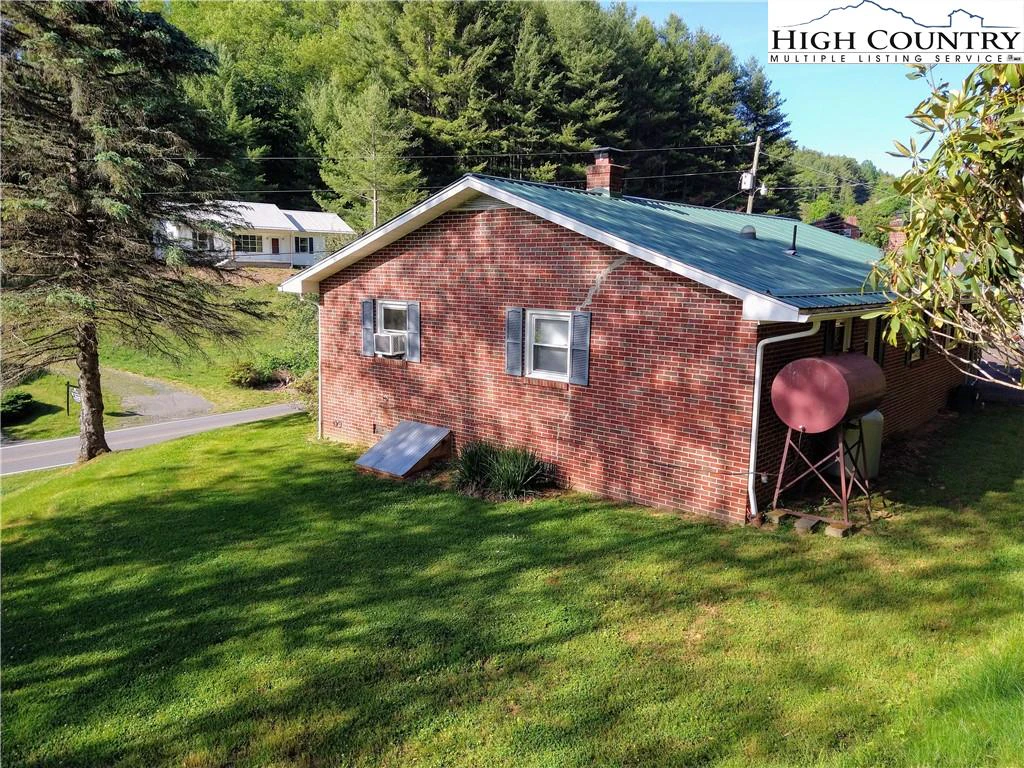 Image number 22 for the current listing