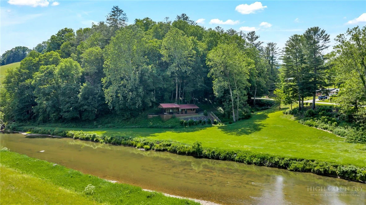 Image number 16 for the current listing