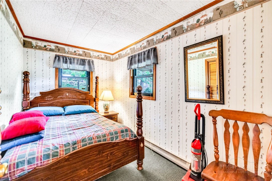 Image number 8 for the current listing