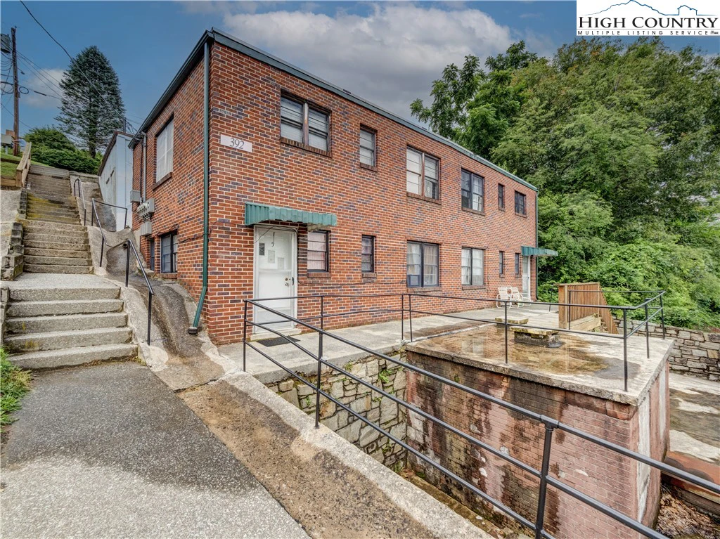 Image number 6 for the current listing