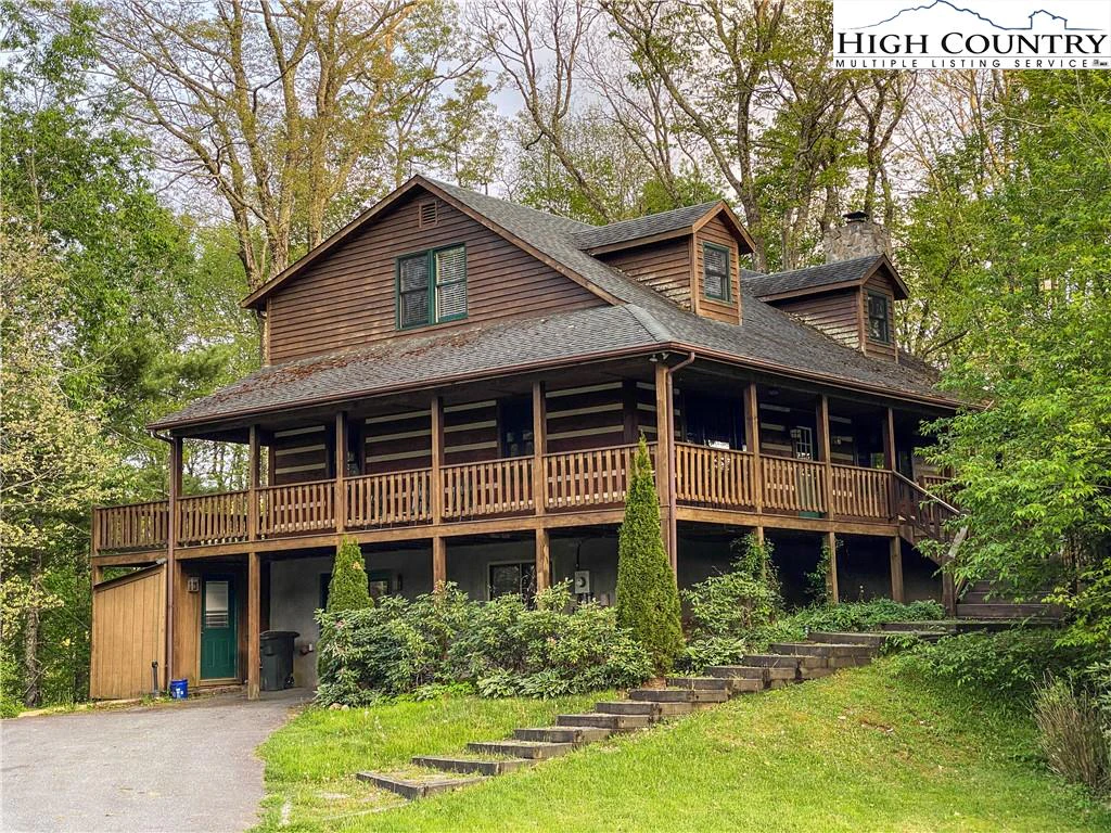 Image number 1 for the current listing