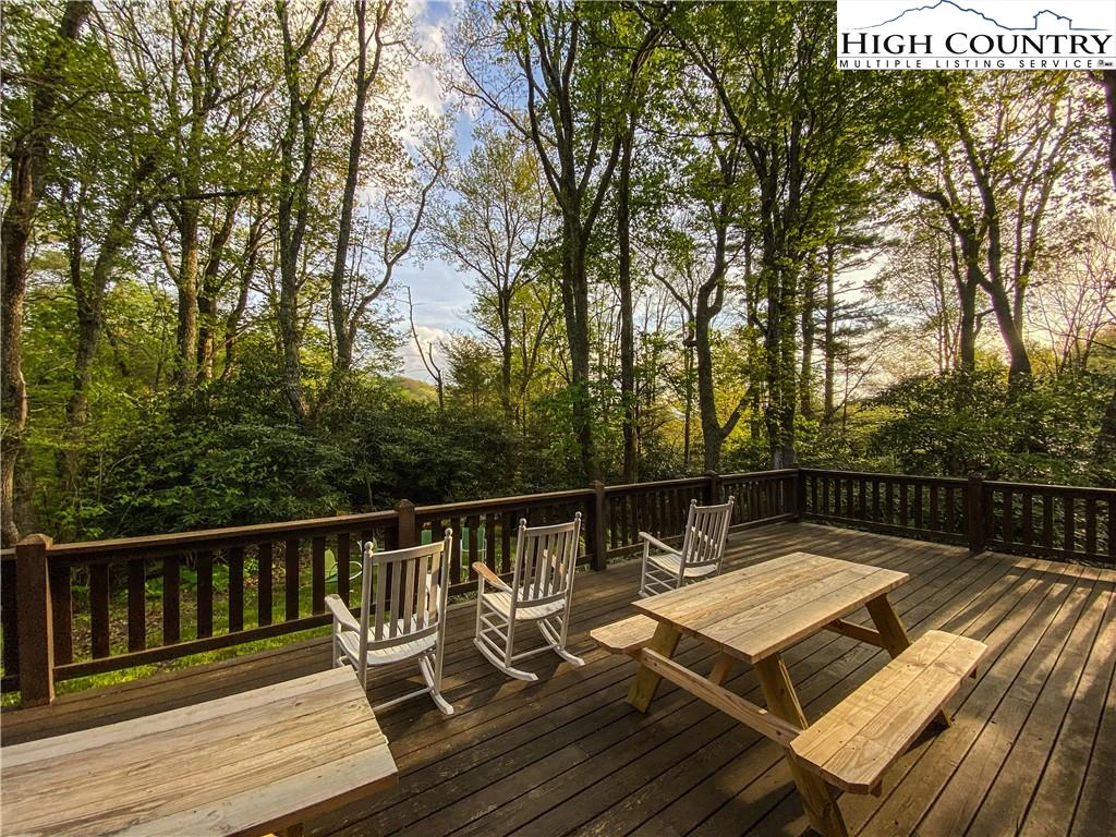 Image number 16 for the current listing