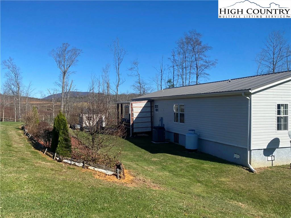 Image number 5 for the current listing