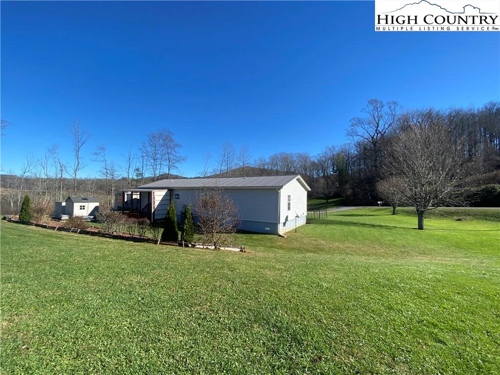 Image number 8 for the current listing