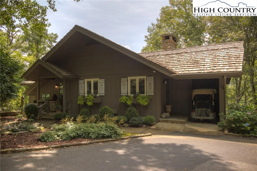 Image number 11 for the current listing