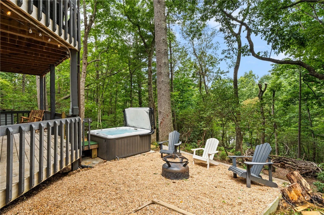 Image number 4 for the current listing
