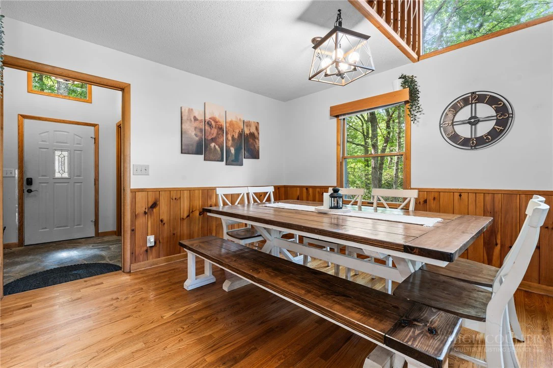 Image number 6 for the current listing