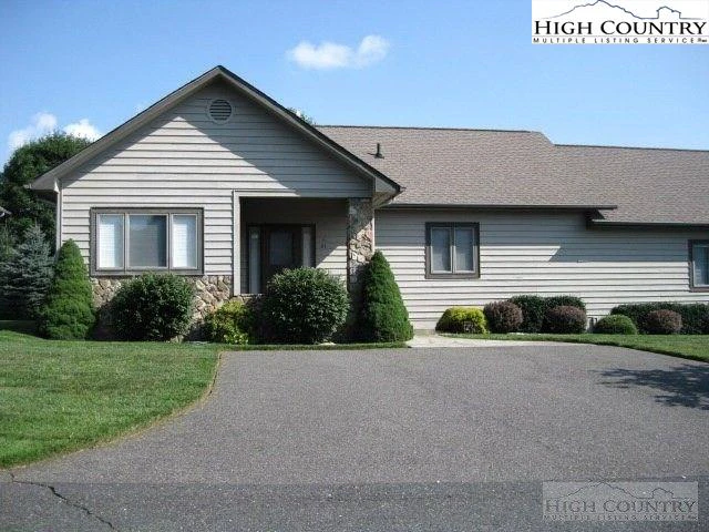 Image number 1 for the current listing