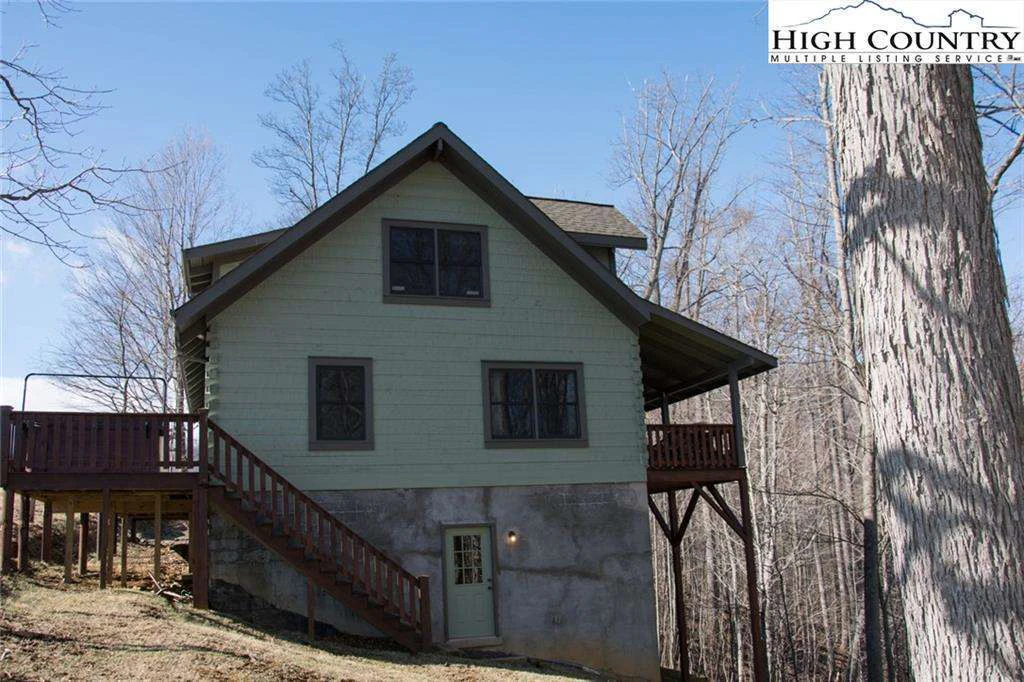 Image number 15 for the current listing