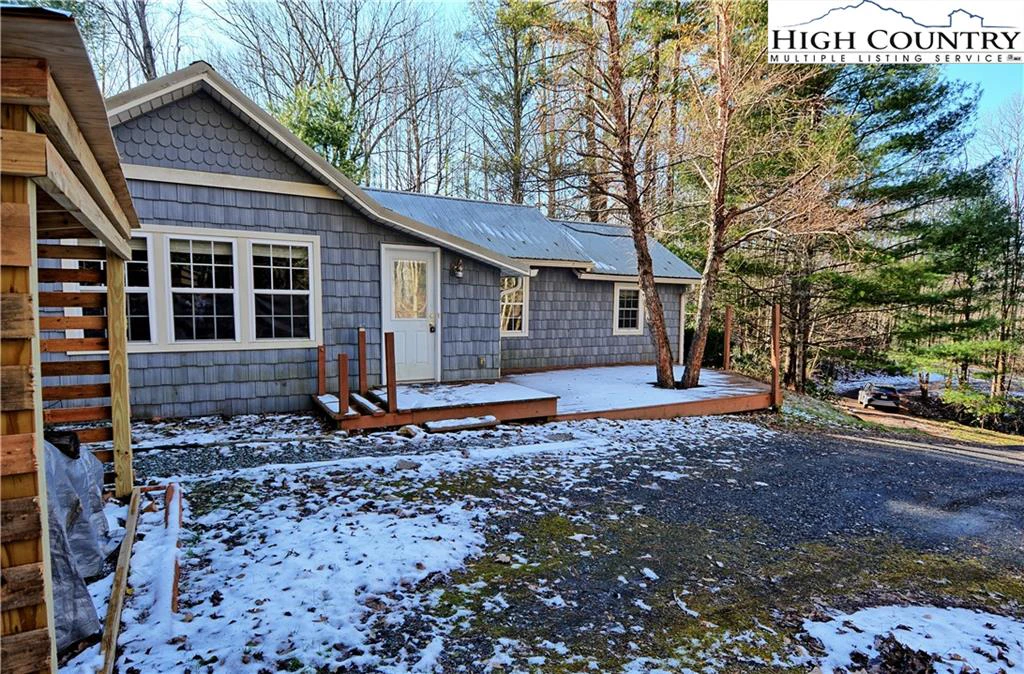 Image number 20 for the current listing